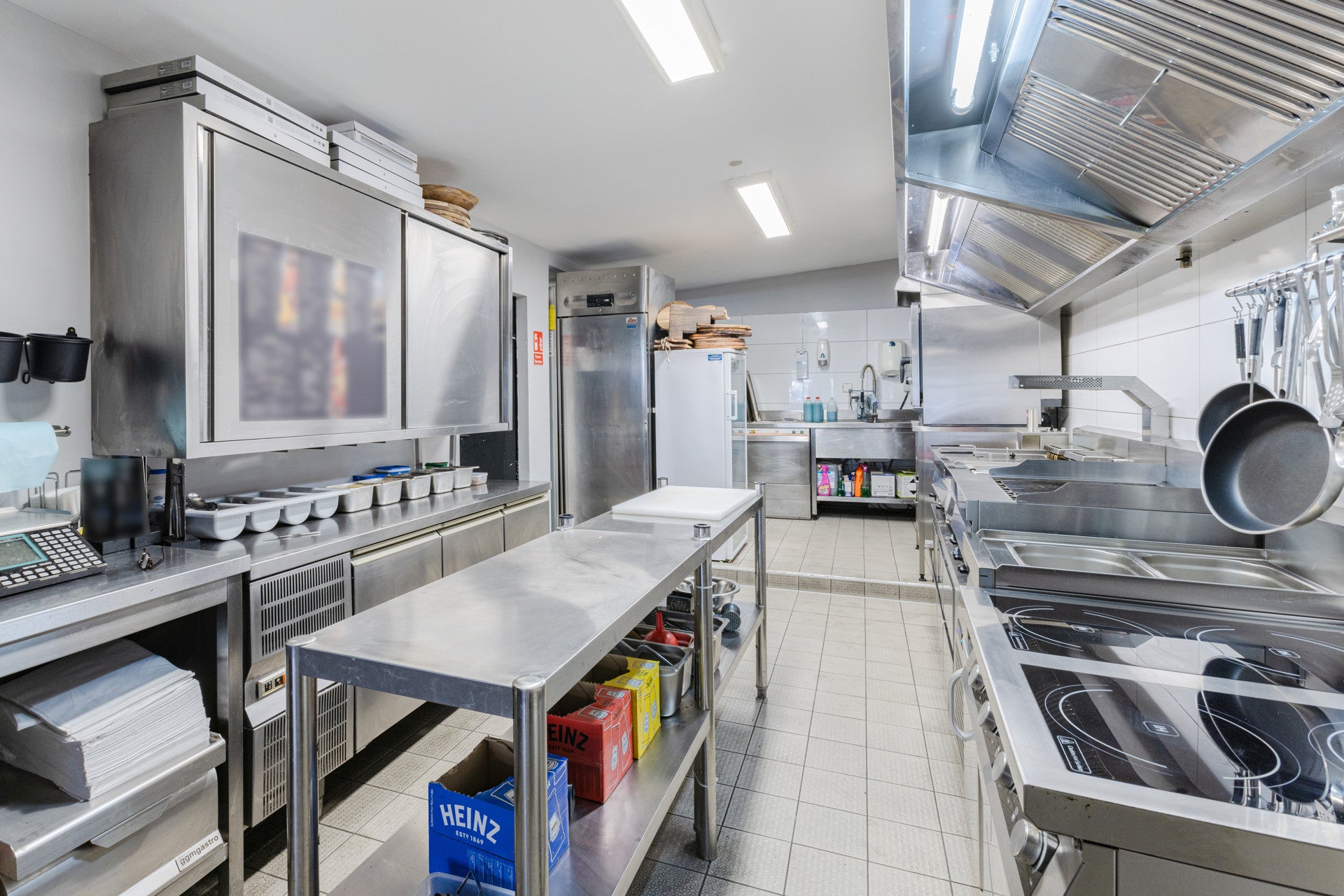 Attraktives Wohn- und Geschäftshaus in belebter Lage von Wuppertal-Barmen – Ideal für Kapitalanleger