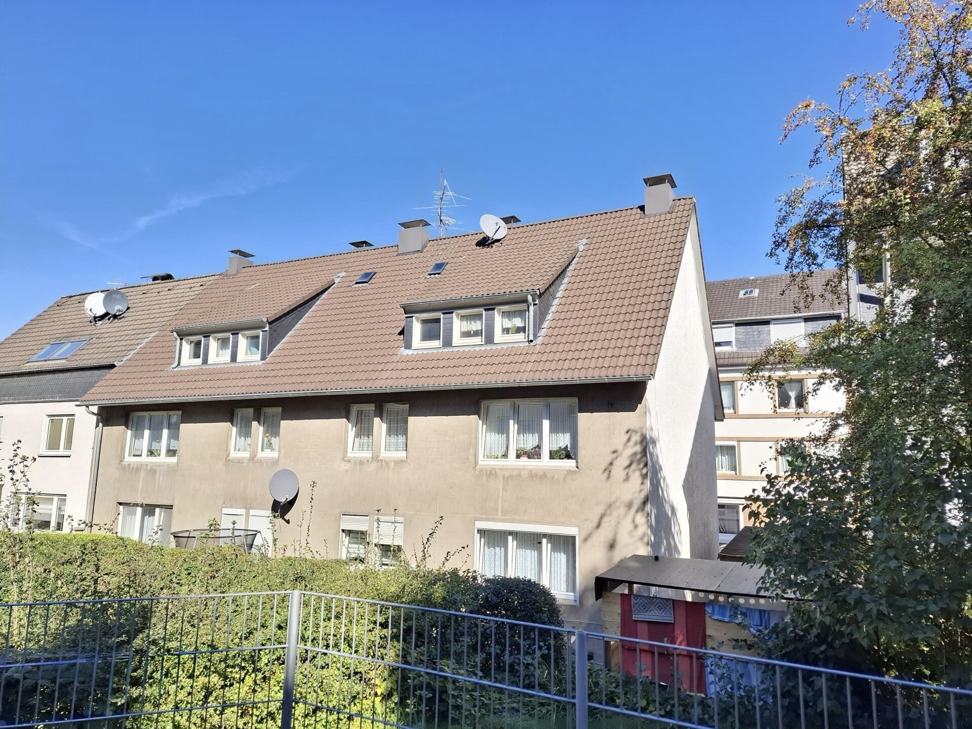 Gepflegtes Mehrfamilienhaus in zentraler Lage von Remscheid – attraktive Kapitalanlage