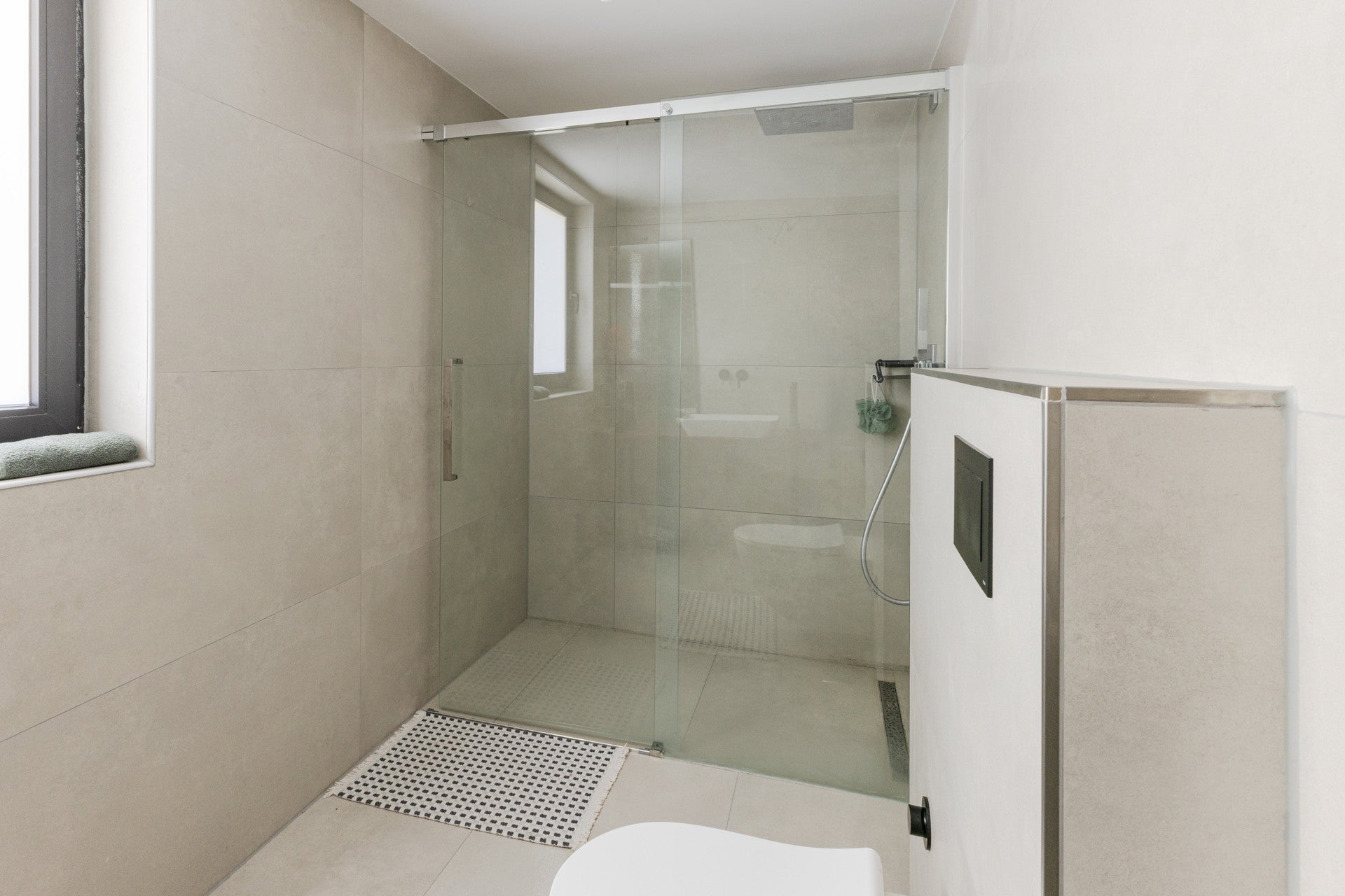 Fast bezugsfertig: Stilvolles Haus in Dortmund-Holzen mit Garten, Kamin, Wellnessbad & Ausblick.