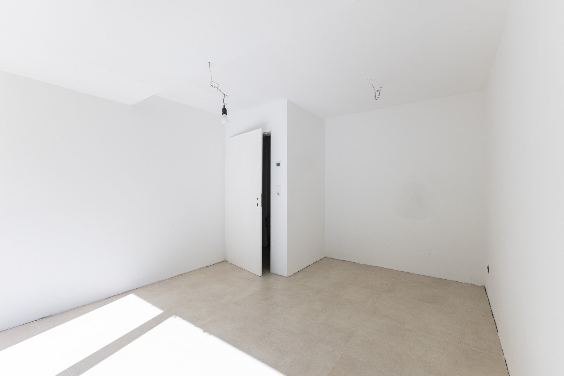 Fast bezugsfertig: Stilvolles Haus in Dortmund-Holzen mit Garten, Kamin, Wellnessbad & Ausblick.