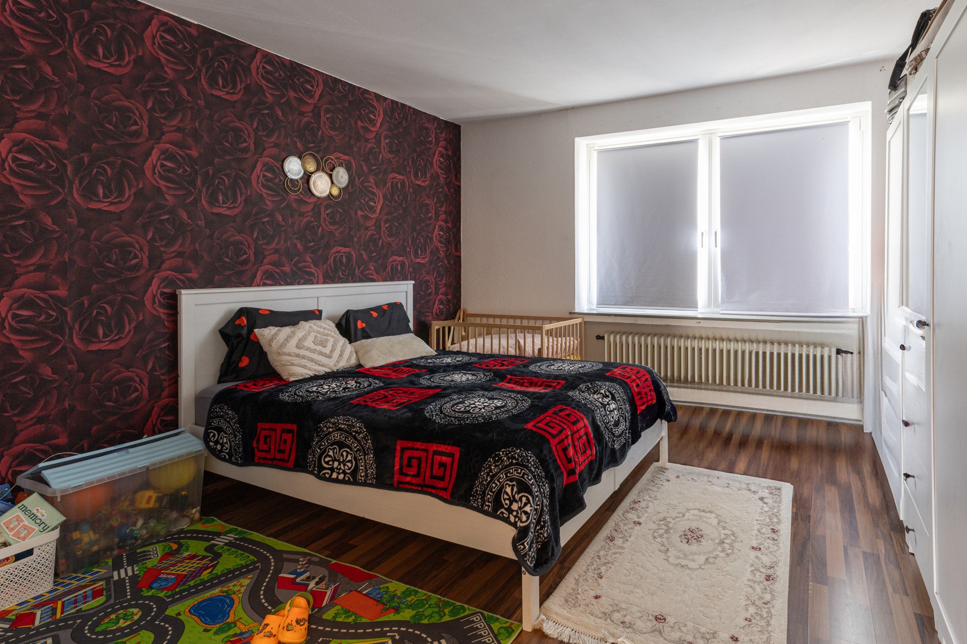 Gepflegtes Mehrfamilienhaus mit Balkonen und solider Bausubstanz – Wuppertal-Langerfeld