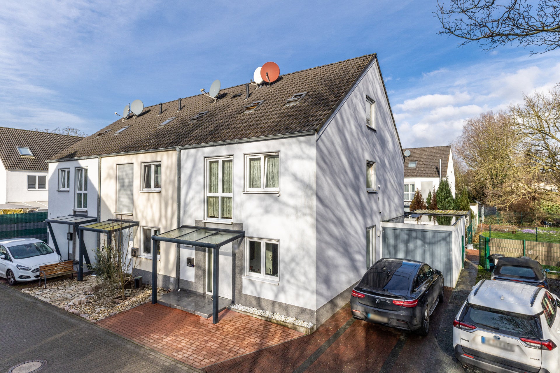 Familienidyll am Waldrand – Großzügiges Reihenendhaus in Dortmund-Mengede