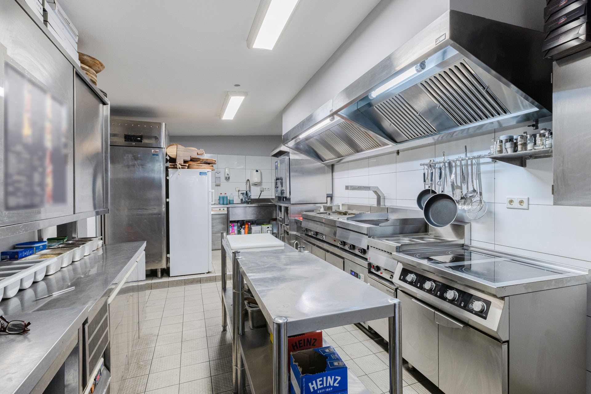 Attraktives Wohn- und Geschäftshaus in belebter Lage von Wuppertal-Barmen – Ideal für Kapitalanleger