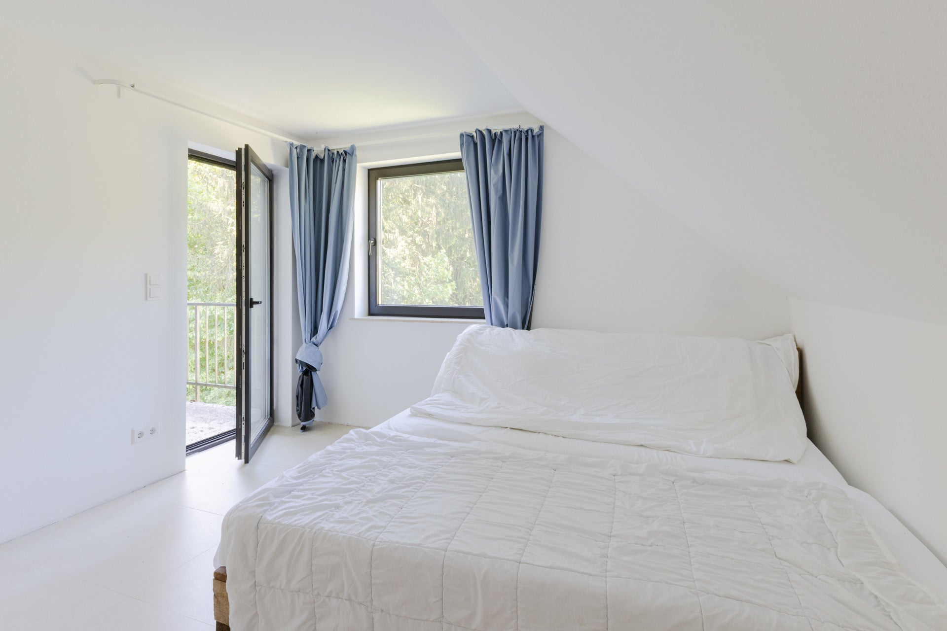 Fast bezugsfertig: Stilvolles Haus in Dortmund-Holzen mit Garten, Kamin, Wellnessbad & Ausblick.