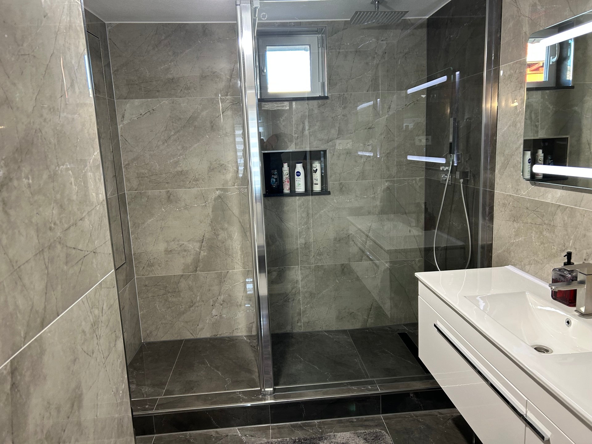 Frisch renoviertes Einfamilienhaus in ruhiger, familienfreundlicher Lage!