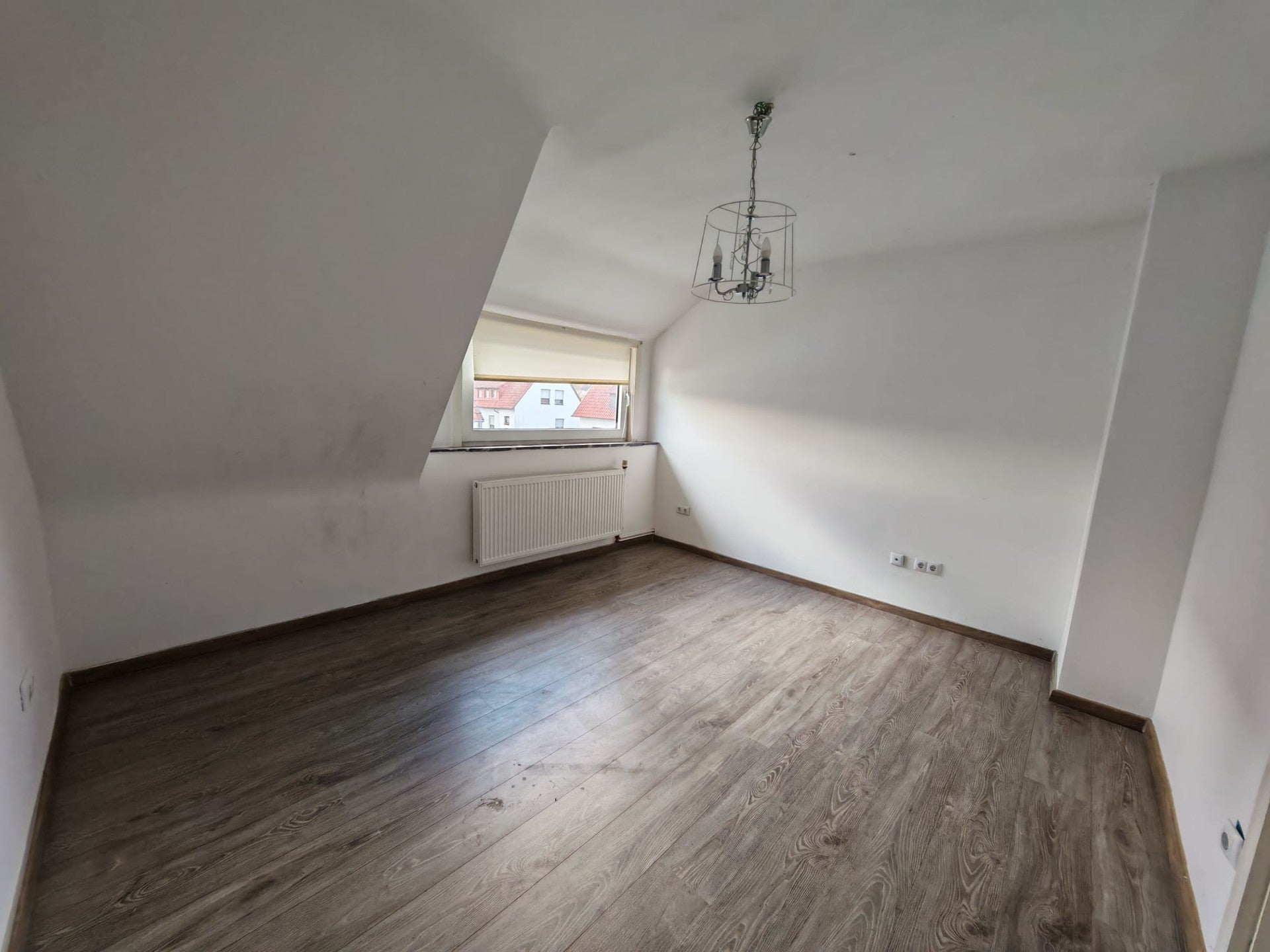 Renoviertes Wohnjuwel mit großem Grundstück – Einfamilienhaus oder Zweifamilienhaus