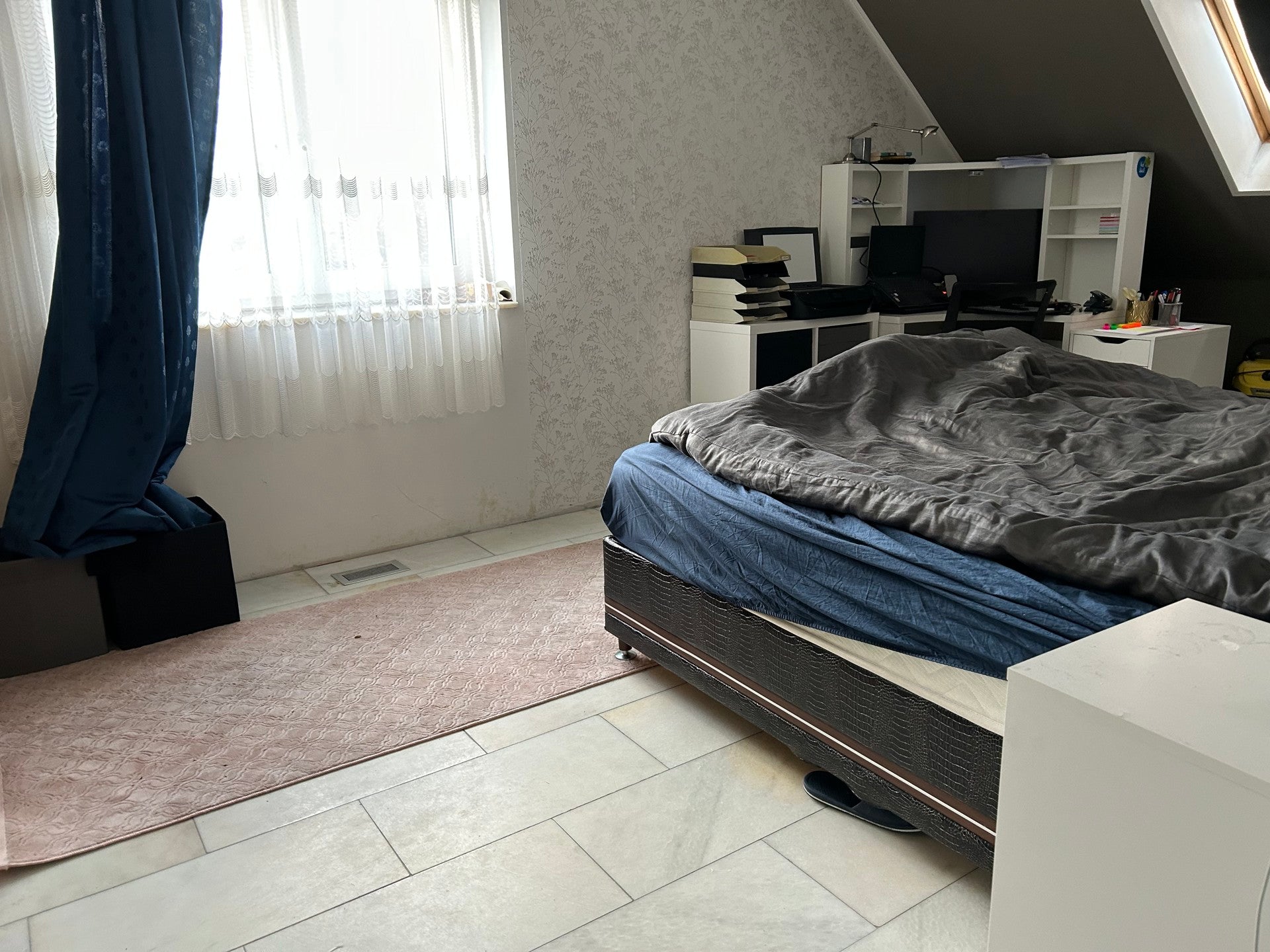 Vielseitiges Mehrgenerationenhaus mit modernster Technik und großzügigem Grundstück.