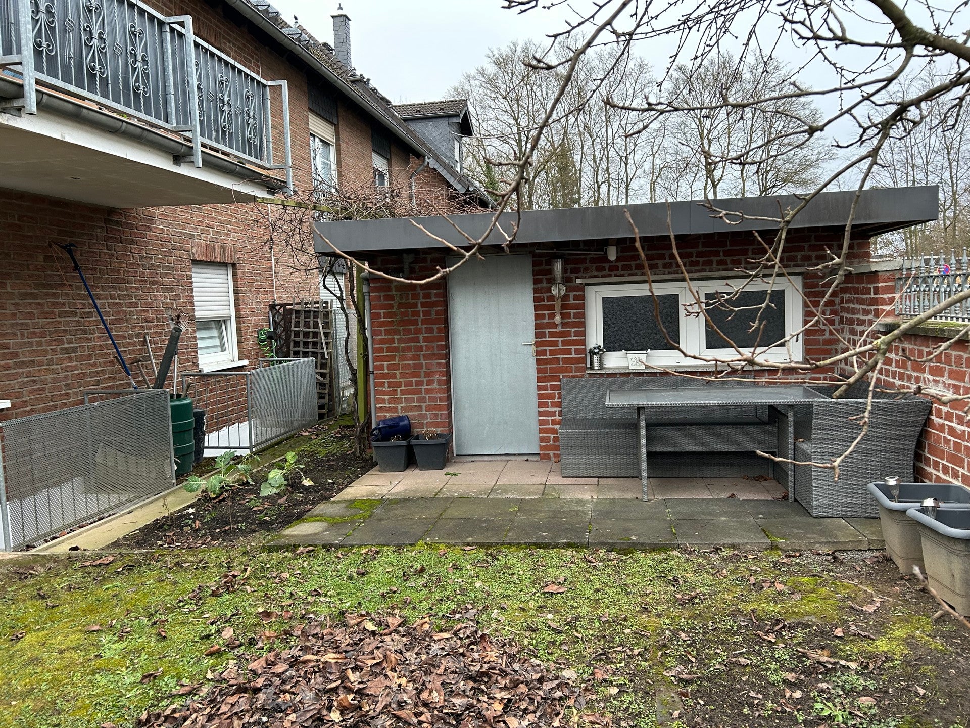 Attraktives Mehrfamilienhaus in zentraler Lage – Rentable Kapitalanlage in Troisdorf