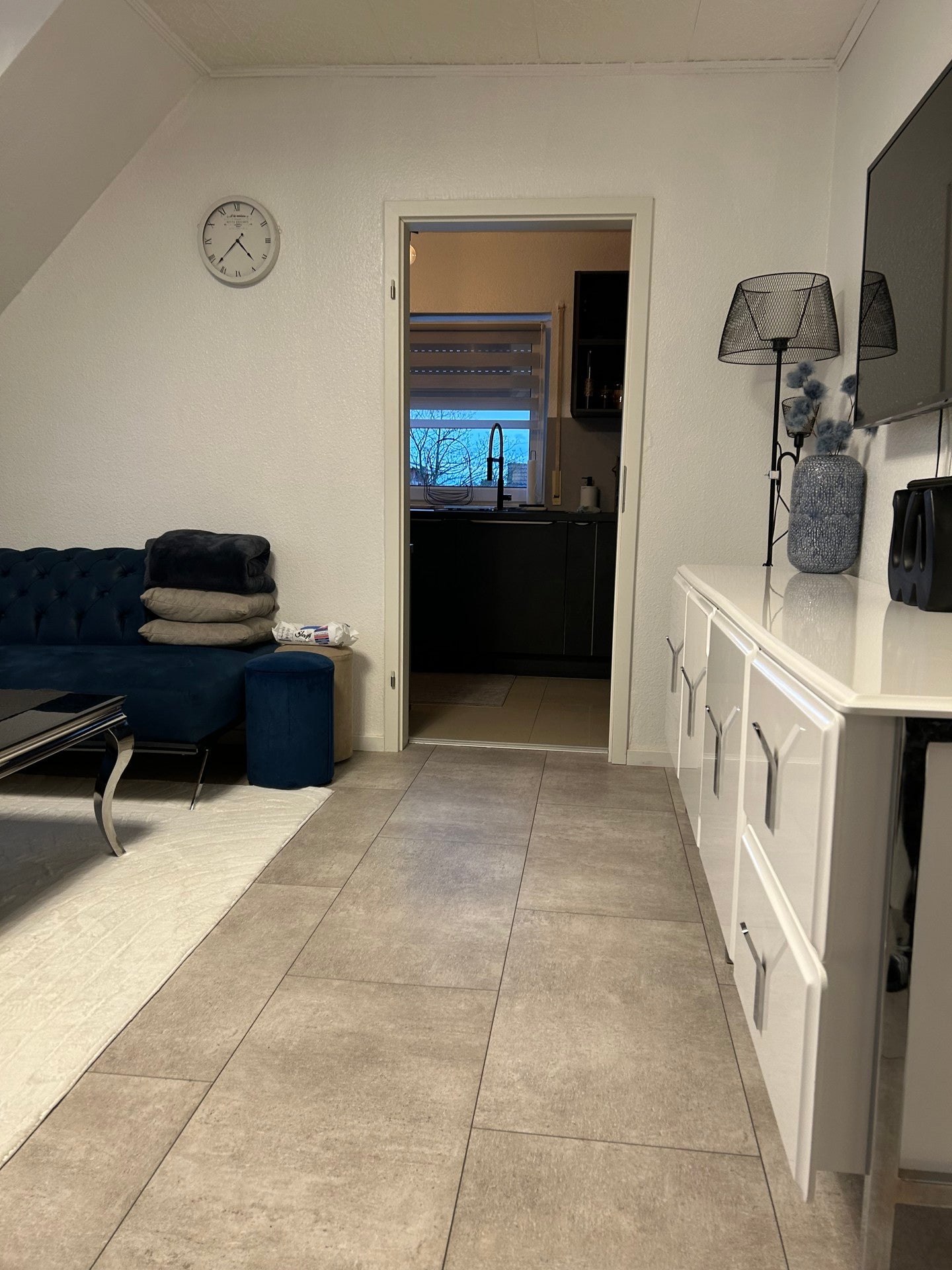 Attraktives Mehrfamilienhaus in zentraler Lage – Rentable Kapitalanlage in Troisdorf