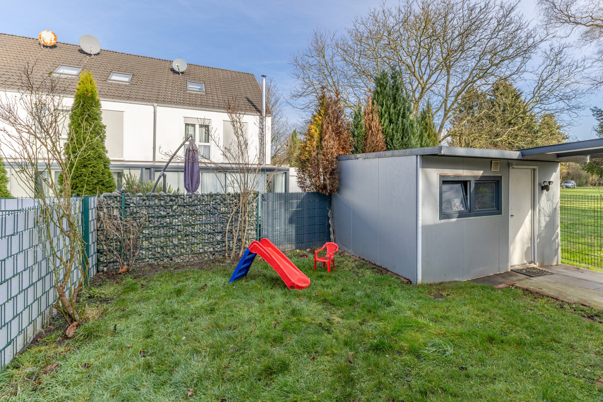 Familienidyll am Waldrand – Großzügiges Reihenendhaus in Dortmund-Mengede