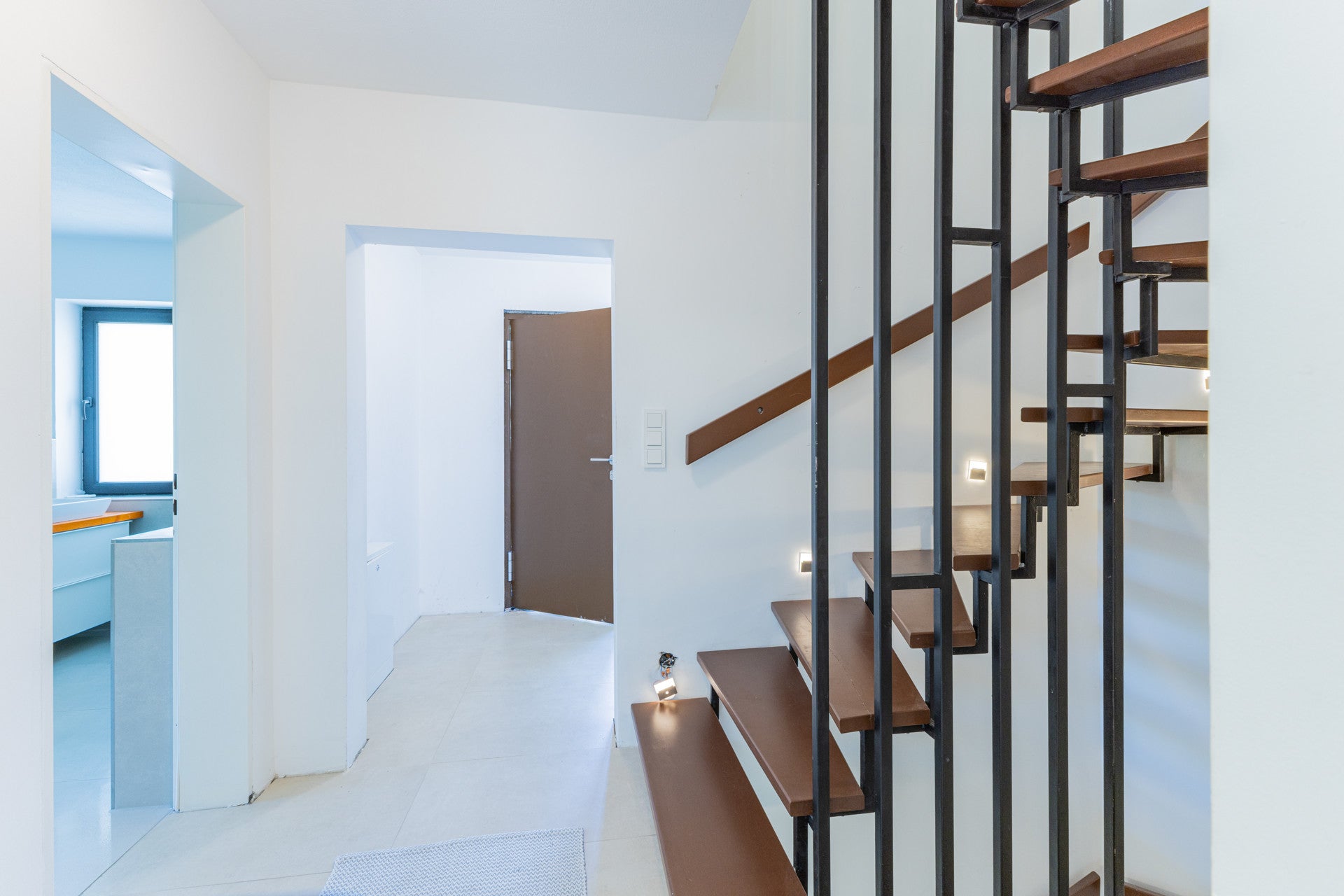 Fast bezugsfertig: Stilvolles Haus in Dortmund-Holzen mit Garten, Kamin, Wellnessbad & Ausblick.