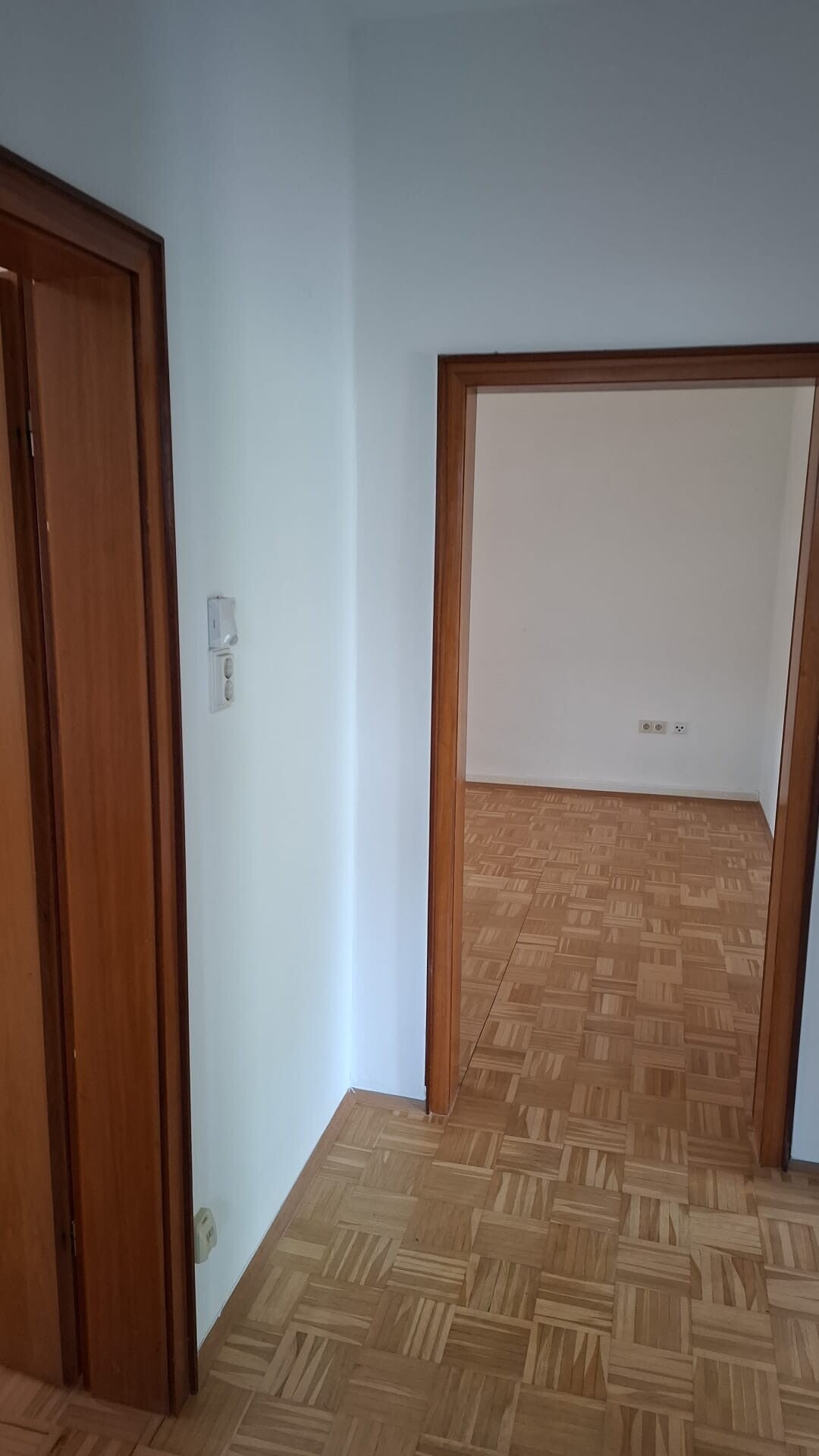 Listing 99291_95_VKH-IK-0124