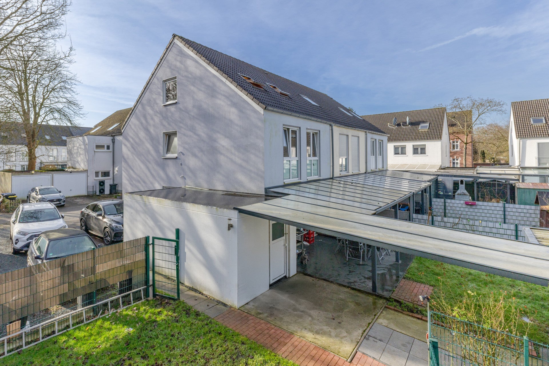 Familienidyll am Waldrand – Großzügiges Reihenendhaus in Dortmund-Mengede