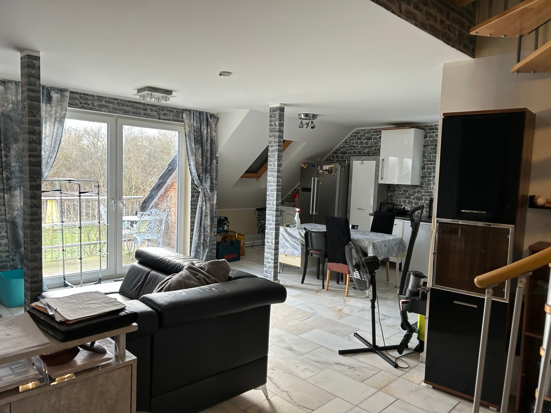 Vielseitiges Mehrgenerationenhaus mit modernster Technik und großzügigem Grundstück.