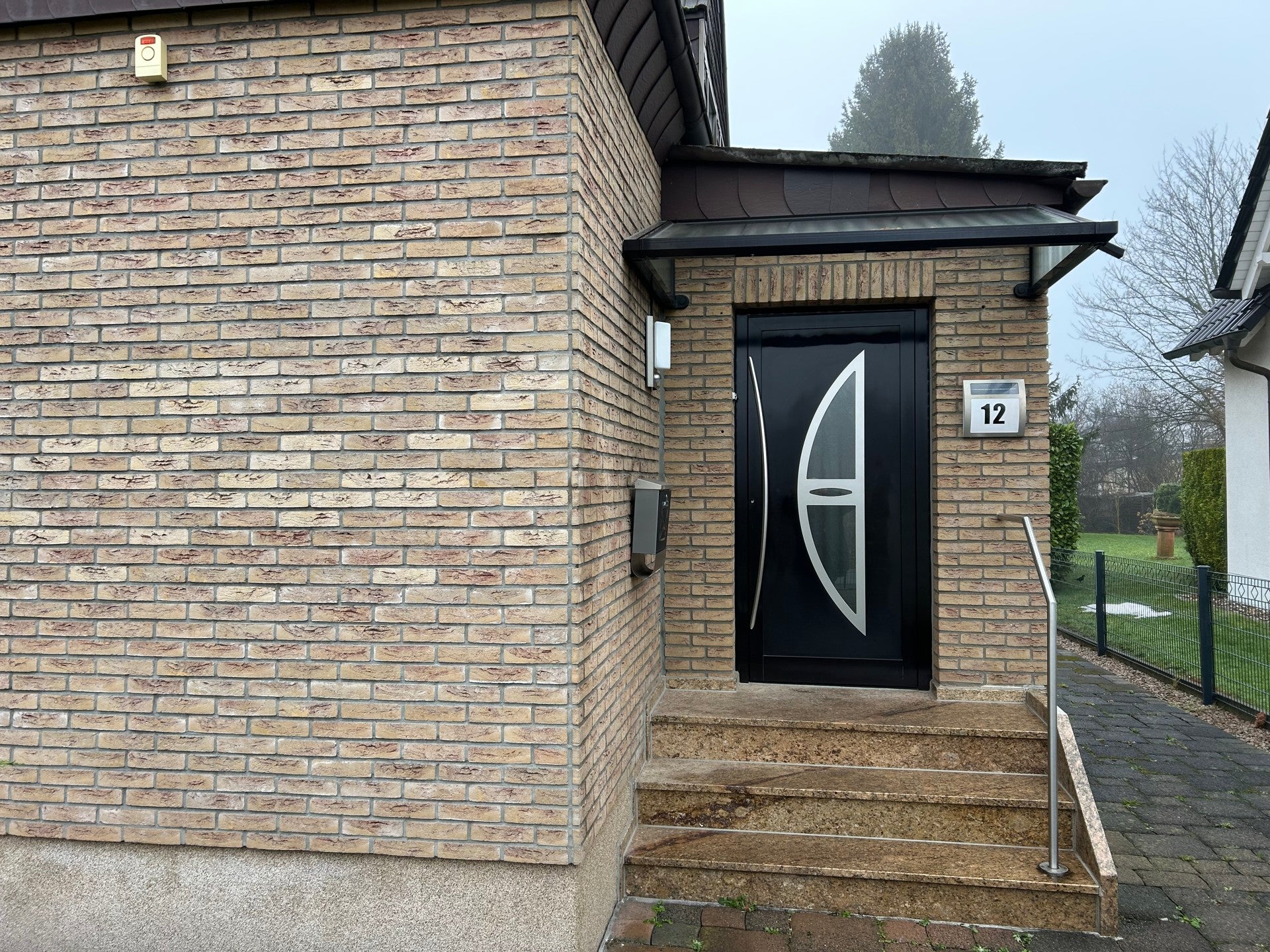 Charmantes Einfamilienhaus mit Gartenoase in ruhiger Lage.